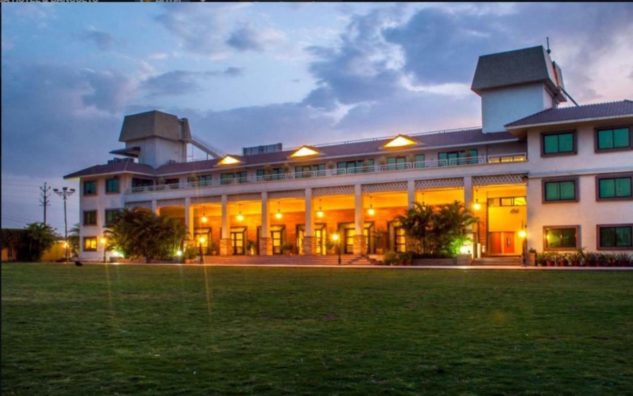 אינדורה Jalsa Resort מראה חיצוני תמונה